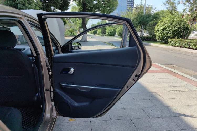 Used Kia K2 2012 Sedan 1.4L MT TOP Commemorative Edition Right Rear Door Interior