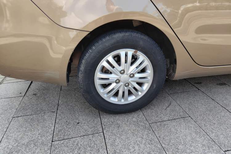 Used Kia K2 2012 Sedan 1.4L MT TOP Commemorative Edition Right Rear Wheel Hub