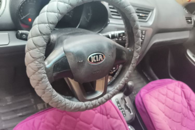 Used Kia K2 2012 Sedan 1.4L Automatic GLS Commemorative Edition Steering Wheel
