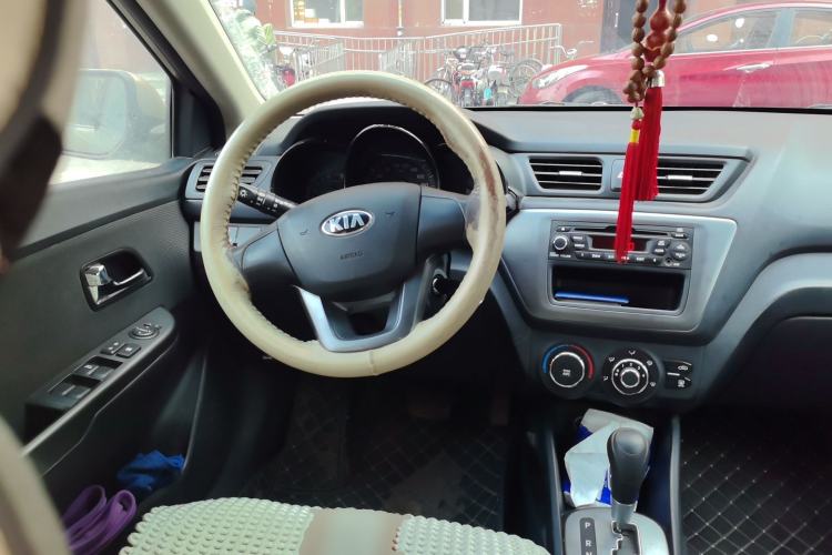 Used Kia K2 2012 Sedan 1.4L Automatic GLS Commemorative Edition Steering Wheel