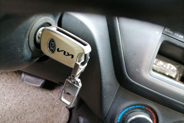 Used Kia K2 2012 Sedan 1.4L Automatic GLS Commemorative Edition Vehicle Key
