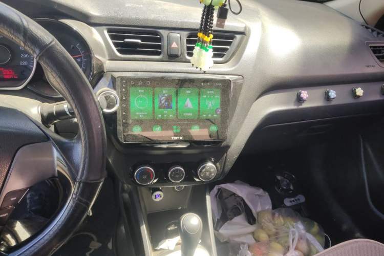 Used Kia K2 2015 Sedan 1.4L Automatic GLS Audio And AC Panel