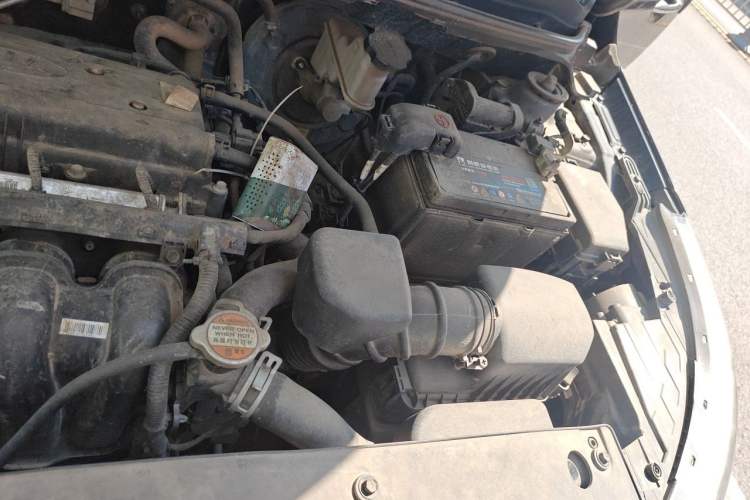 Used Kia K2 2015 Sedan 1.4L MT GLS Engine Bay Left