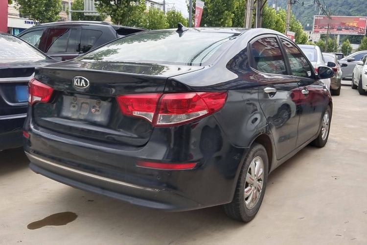Used Kia K2 2015 Sedan 1.4L MT GLS Exterior 5