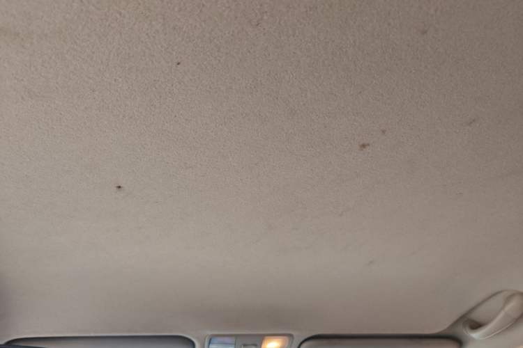 Used Kia K2 2015 Sedan 1.4L MT GLS Headliner