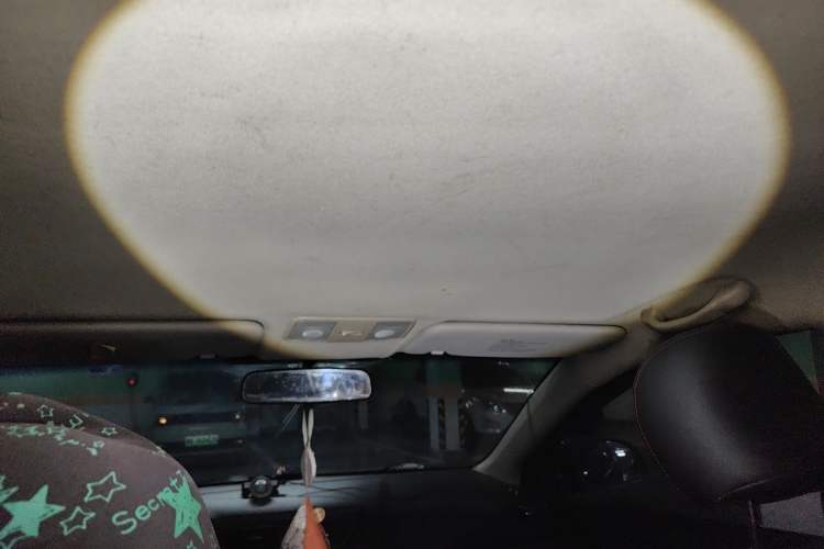 Used Kia K2 2015 Sedan 1.4L MT GLS Headliner