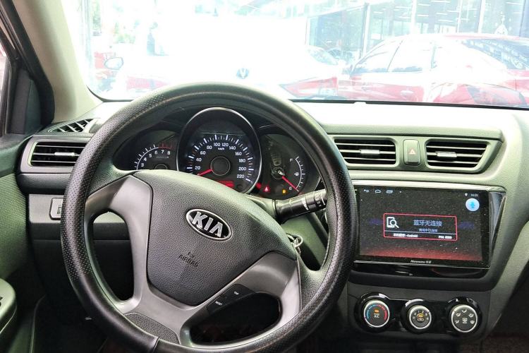 Used Kia K2 2015 Sedan 1.4L MT GLS Interior 2