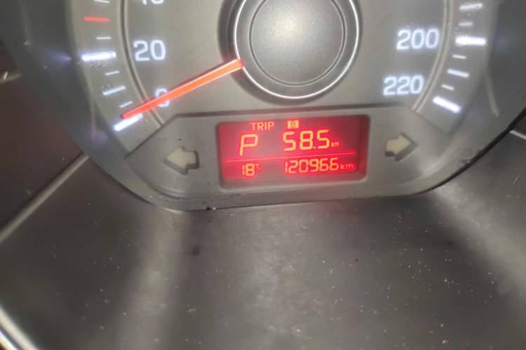 Used Kia K2 2015 Sedan 1.4L Automatic GLS Odometer Close Up