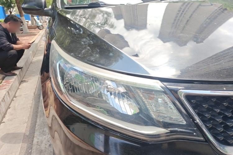 Used Kia K2 2015 Sedan 1.4L MT GLS Right Front Headlight