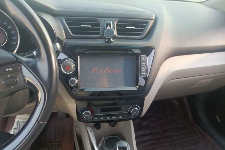 Used Kia K2 2015 Sedan 1.6L Automatic Transmission Premium Audio And AC Panel