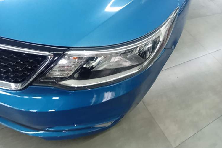 Used Kia K2 2015 Sedan 1.4L MT GLS Left Front Headlight