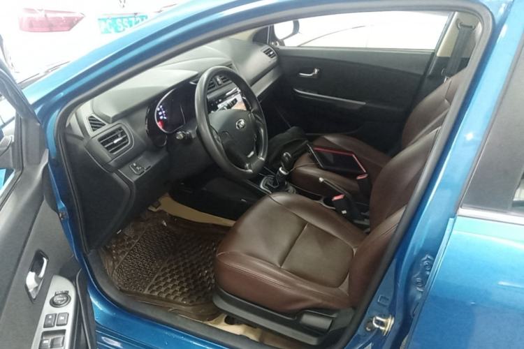 Used Kia K2 2015 Sedan 1.4L MT GLS Left Front Seat