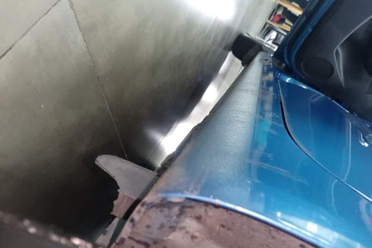 Used Kia K2 2015 Sedan 1.4L MT GLS Left Side Sill