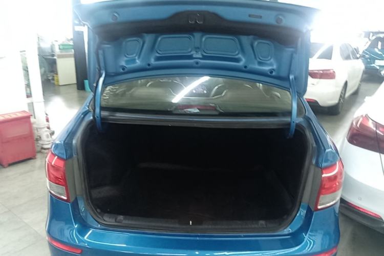 Used Kia K2 2015 Sedan 1.4L MT GLS Trunk