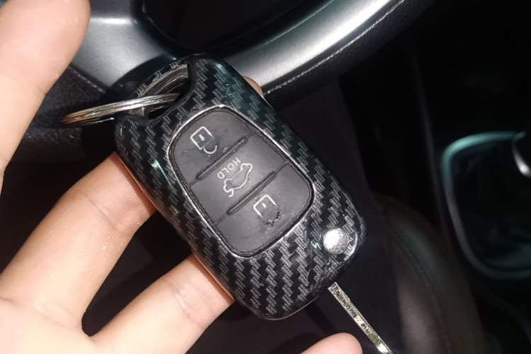 Used Kia K2 2015 Sedan 1.4L MT GLS Vehicle Key