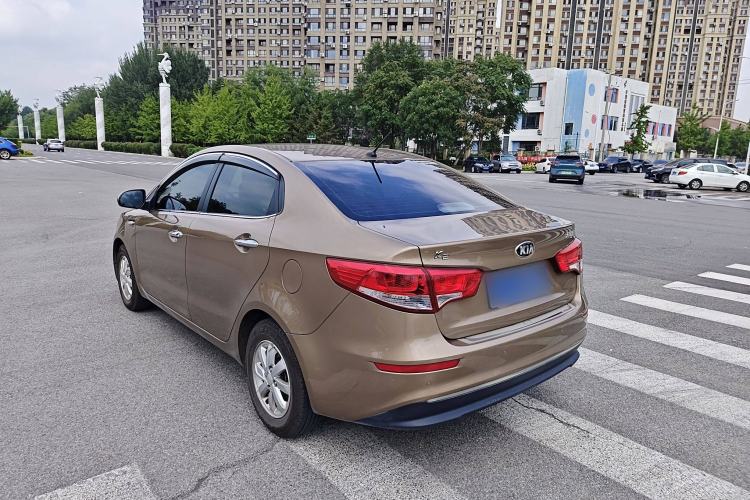 Used Kia K2 2015 Sedan 1.4L Automatic GLS Exterior 2
