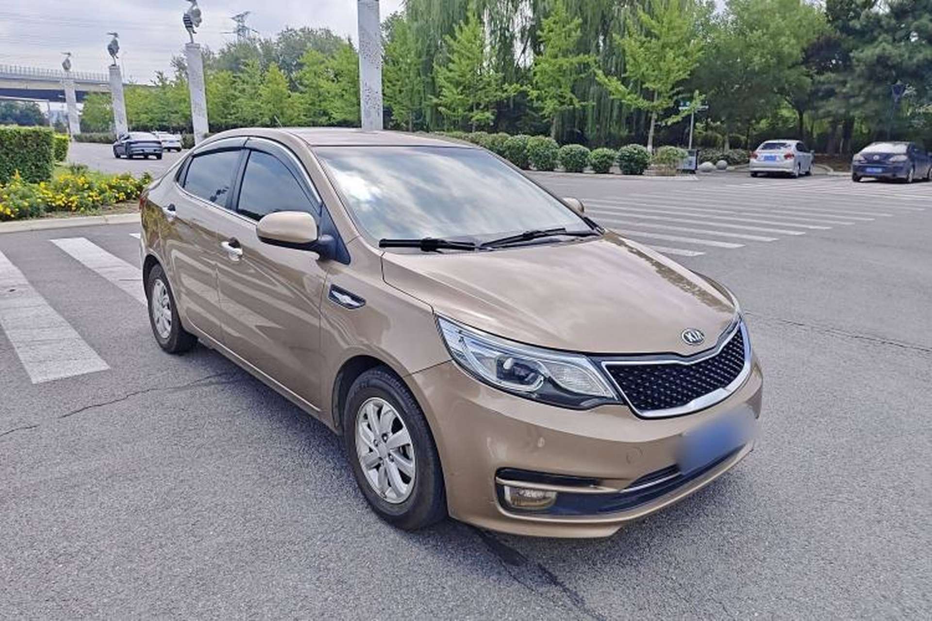 Used Kia K2 2015 Sedan 1.4L Automatic GLS Exterior 5