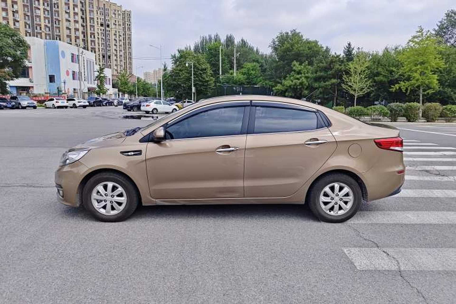 Used Kia K2 2015 Sedan 1.4L Automatic GLS Exterior 7