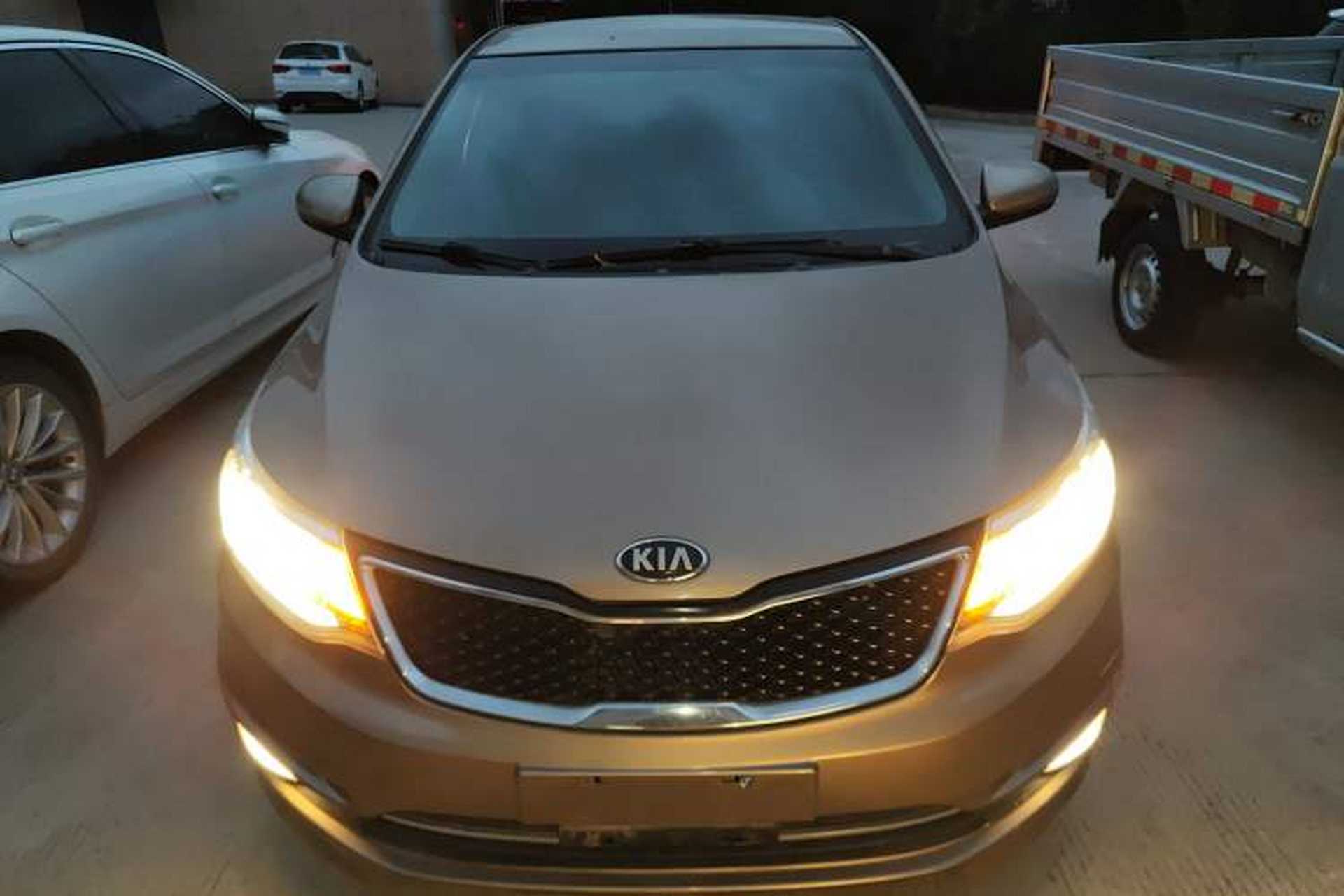 Used Kia K2 2015 Sedan 1.4L Automatic GLS Front