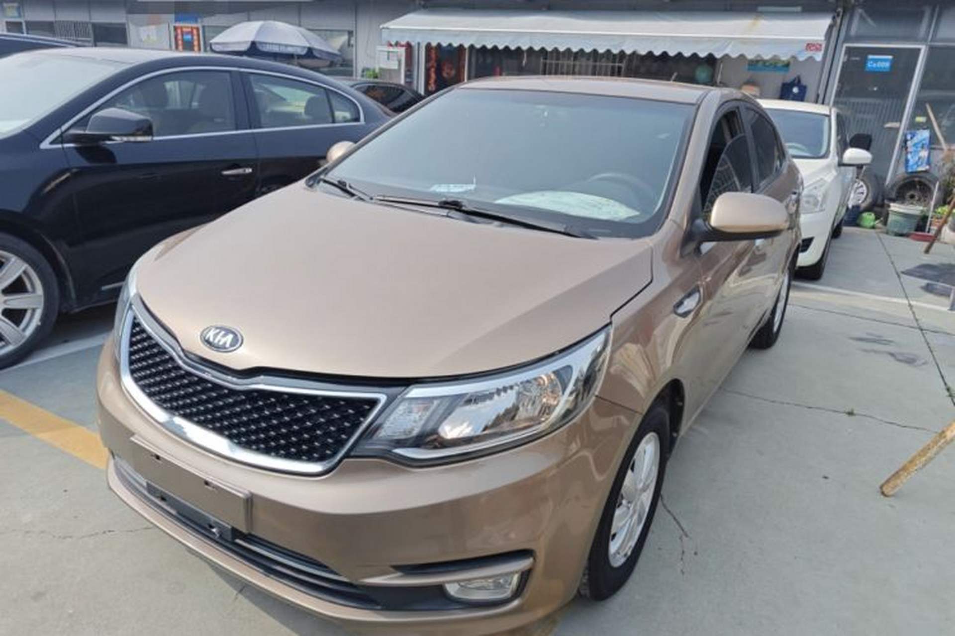 Used Kia K2 2015 Sedan 1.4L MT GLS Front Left 45 Deg