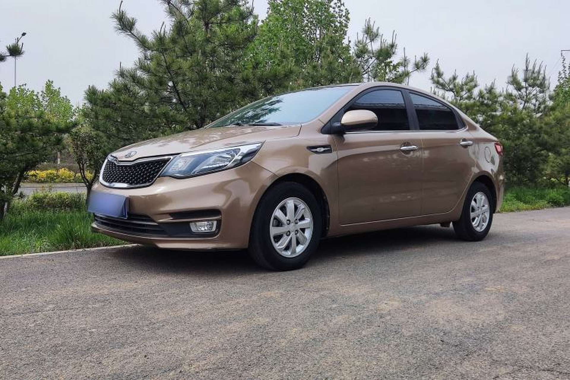 Used Kia K2 2015 Sedan 1.4L Automatic GLS Front Left 45 Deg