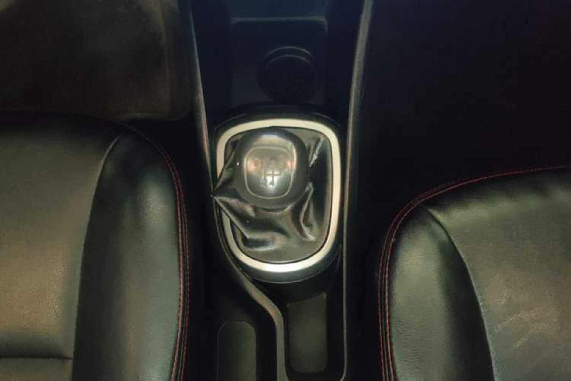 Used Kia K2 2015 Sedan 1.4L MT GLS Gear Lever
