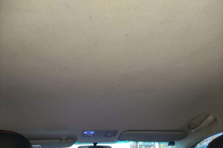 Used Kia K2 2015 Sedan 1.4L MT GLS Headliner