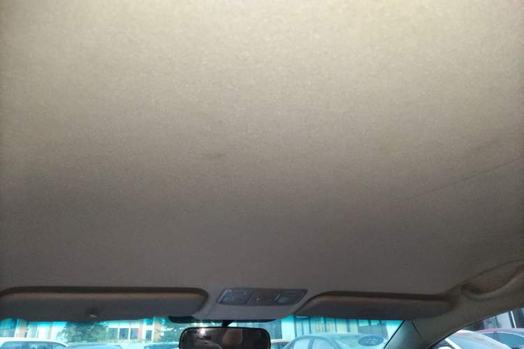 Used Kia K2 2015 Sedan 1.4L MT GLS Headliner
