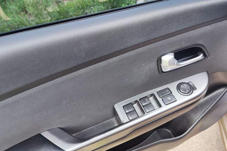 Used Kia K2 2015 Sedan 1.4L Automatic GLS Interior 8