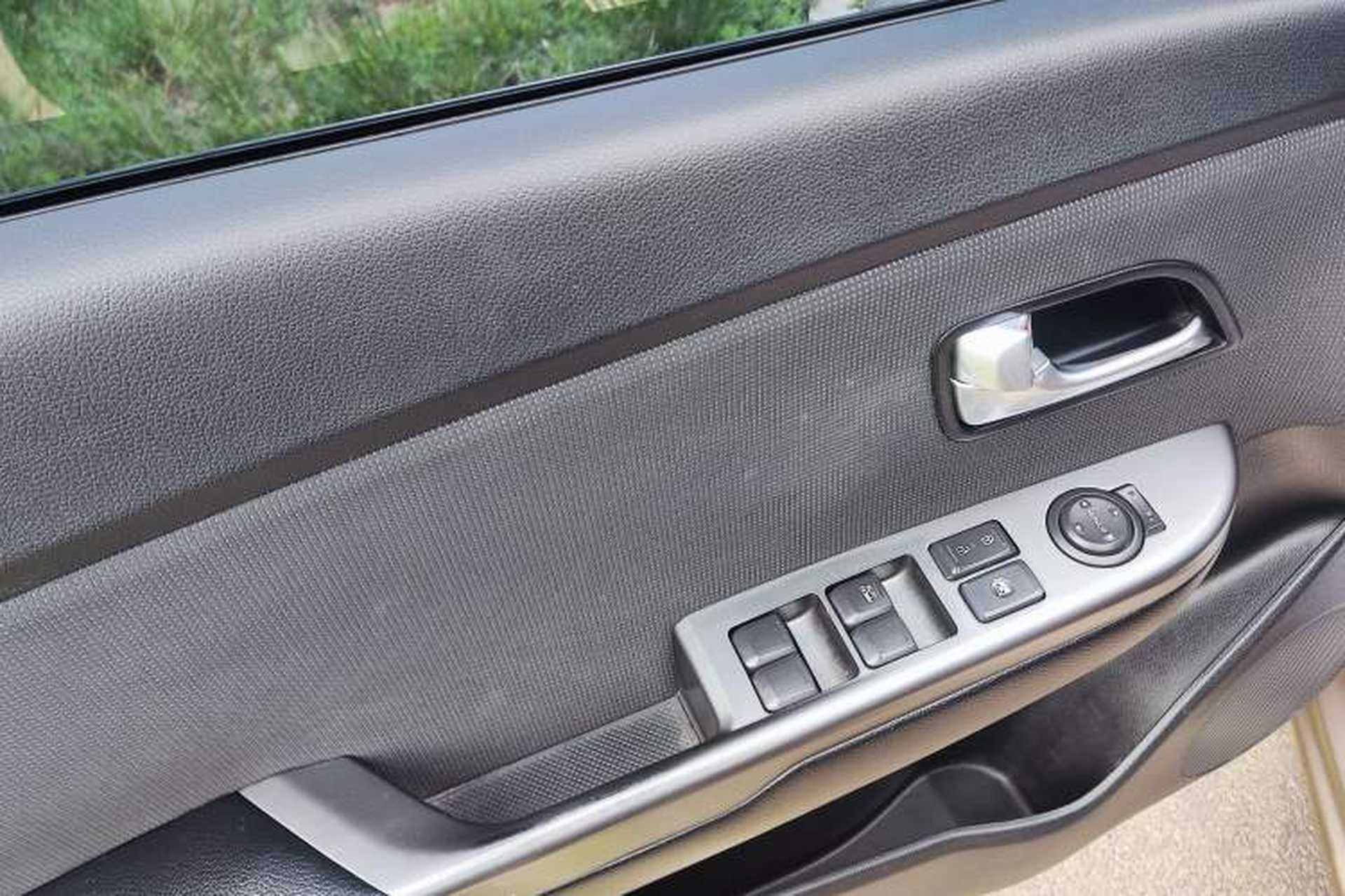 Used Kia K2 2015 Sedan 1.4L Automatic GLS Interior 8