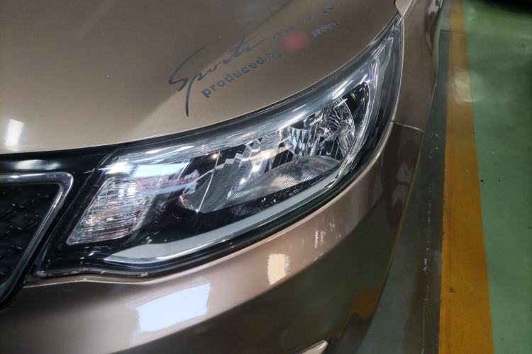Used Kia K2 2015 Sedan 1.4L MT GLS Left Front Headlight