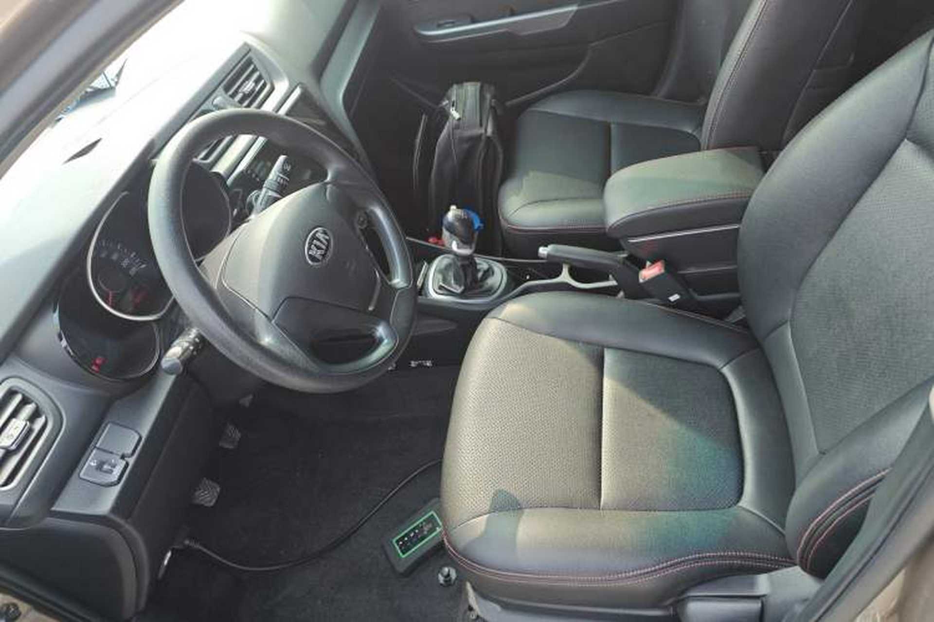 Used Kia K2 2015 Sedan 1.4L MT GLS Left Front Seat