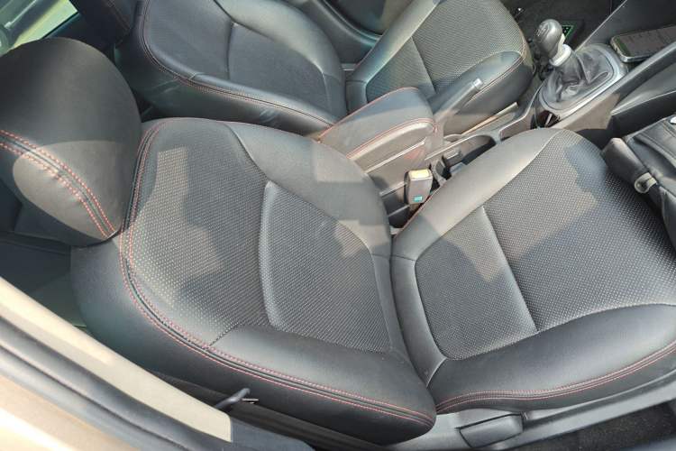 Used Kia K2 2015 Sedan 1.4L MT GLS Right Front Seat
