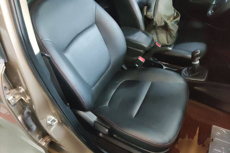 Used Kia K2 2015 Sedan 1.4L MT GLS Right Front Seat