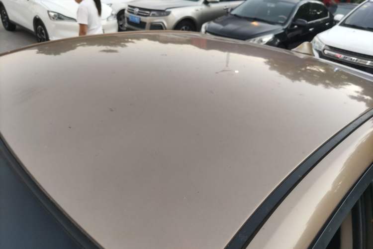 Used Kia K2 2015 Sedan 1.4L MT GLS Roof