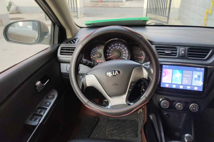 Used Kia K2 2015 Sedan 1.4L MT GLS Steering Wheel