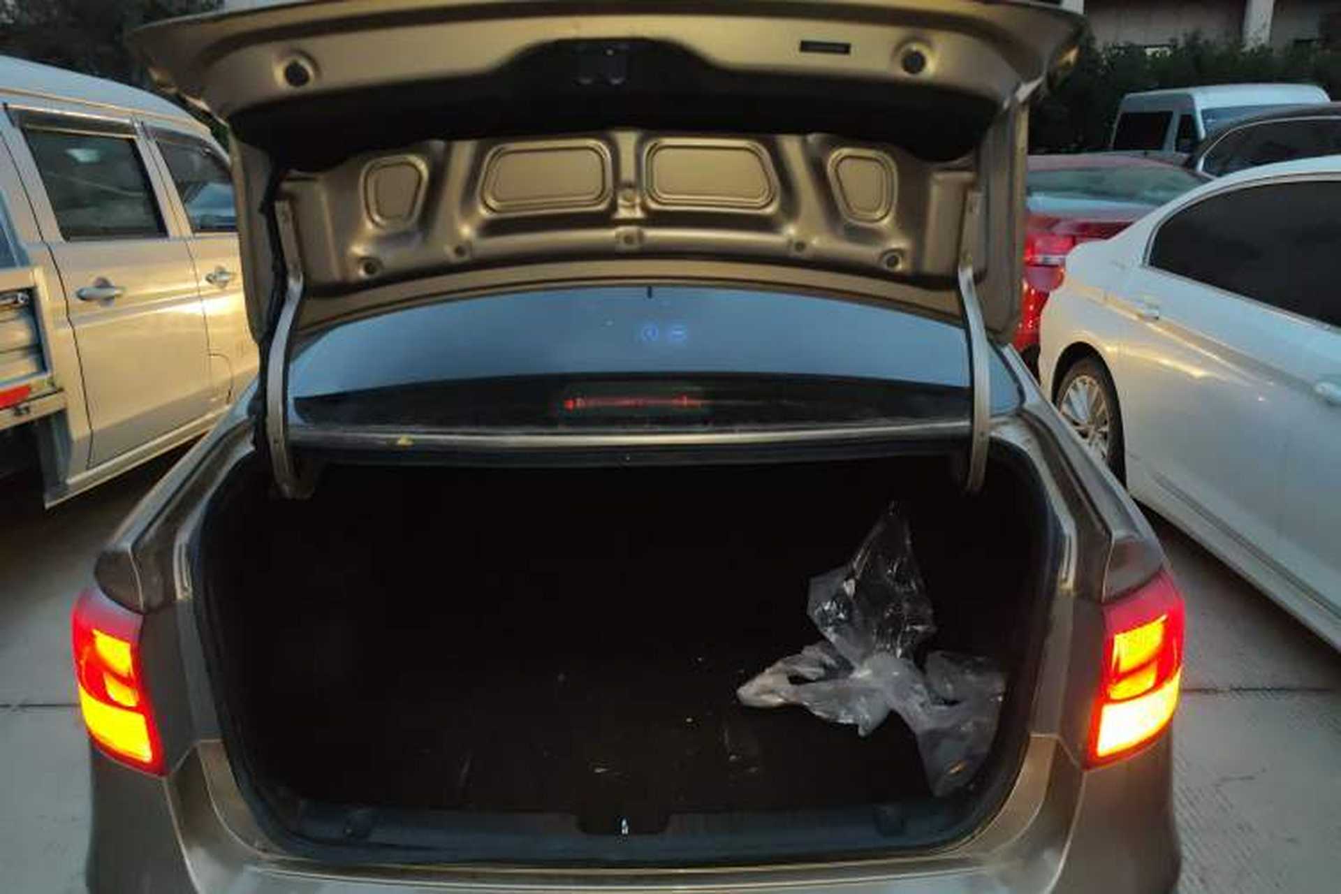 Used Kia K2 2015 Sedan 1.4L Automatic GLS Trunk
