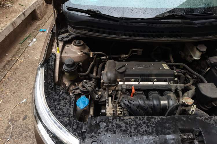 Used Kia K2 2015 Sedan 1.4L MT GLS Engine Bay Right