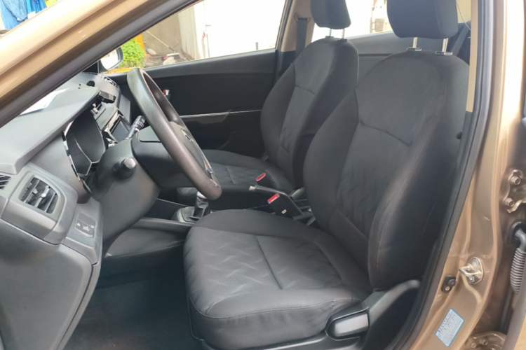 Used Kia K2 2015 Sedan 1.4L MT GLS Left Front Seat
