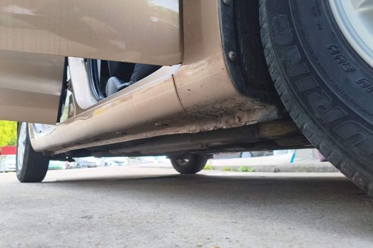 Used Kia K2 2015 Sedan 1.4L MT GLS Right Side Sill