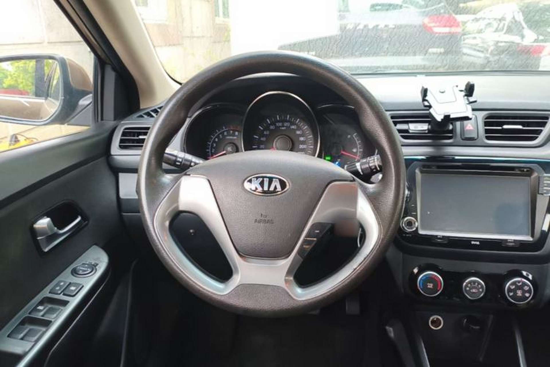 Used Kia K2 2015 Sedan 1.4L MT GLS Steering Wheel