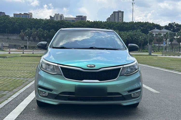 Used Kia K2 2015 Sedan 1.4L Automatic GLS Exterior 1