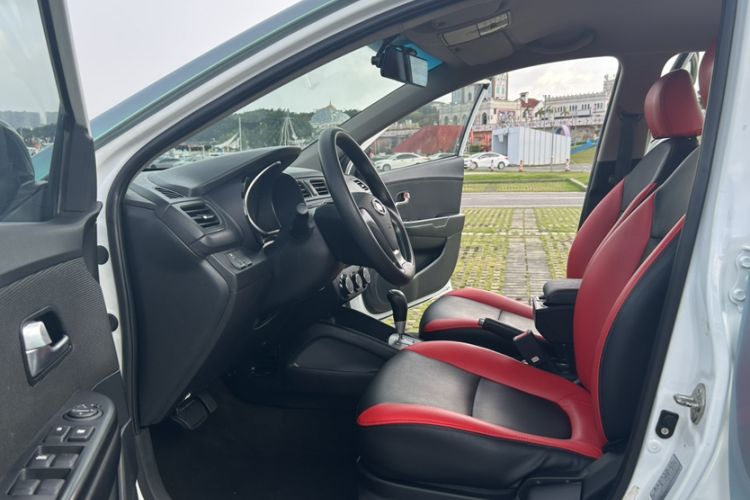 Used Kia K2 2015 Sedan 1.4L Automatic GLS Interior 4