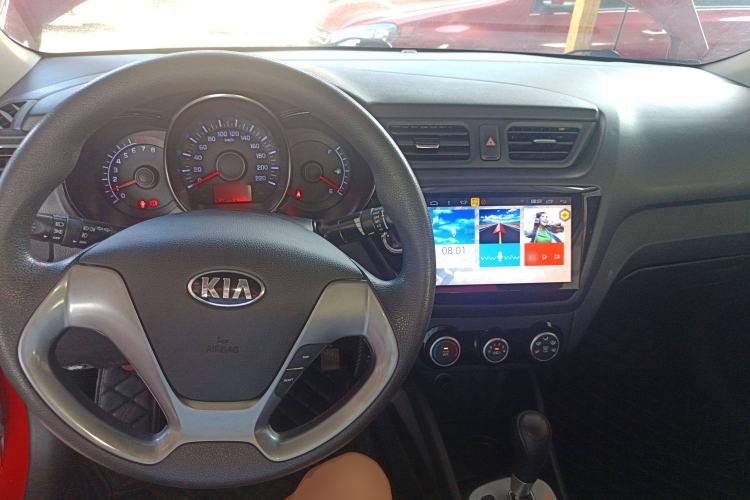 Used Kia K2 2015 Sedan 1.4L Automatic GLS Center Console