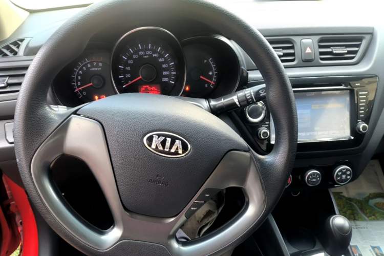Used Kia K2 2015 Sedan 1.4L Automatic GLS Center Console