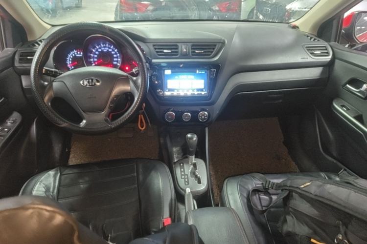 Used Kia K2 2015 Sedan 1.4L Automatic GLS Center Console