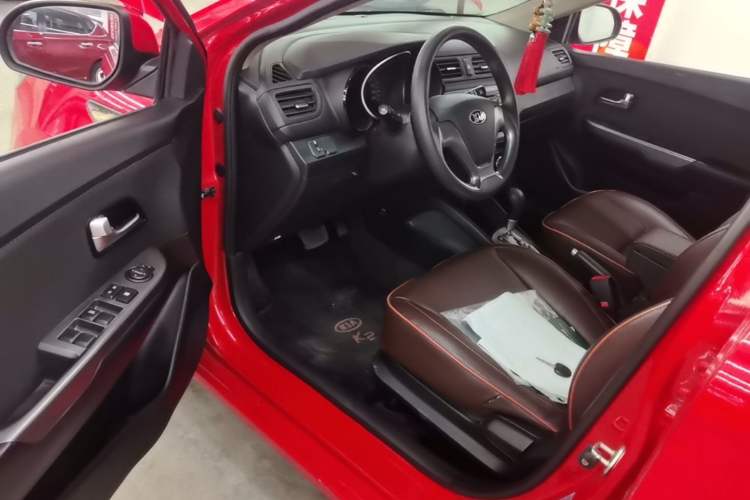 Used Kia K2 2015 Sedan 1.4L Automatic GLS Driver Seat