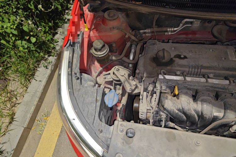 Used Kia K2 2015 Sedan 1.4L MT GLS Engine Bay Right