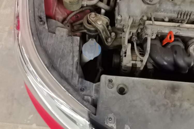 Used Kia K2 2015 Sedan 1.4L Automatic GLS Engine Bay Right