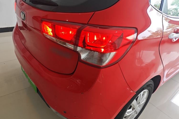 Used Kia K2 2015 Hatchback 1.4L AT GLS Cool Edition Exterior 3